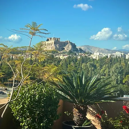 Acropolis Views / Little Athens