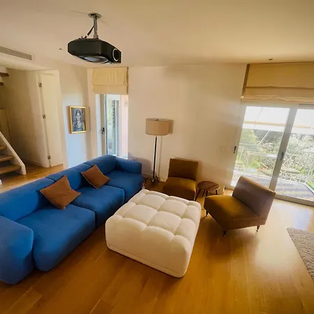 Villa Acropolis Views / Little Athens